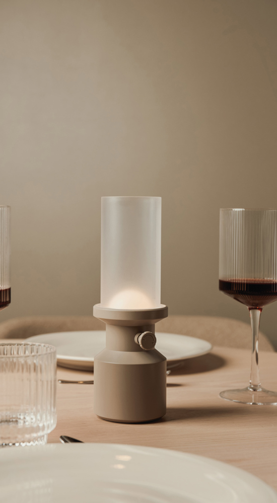 VINGA Niori RCS table lamp