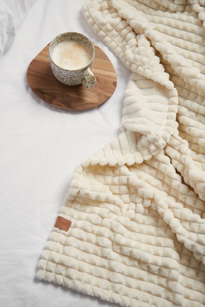 VINGA Branson GRS recycled pet blanket