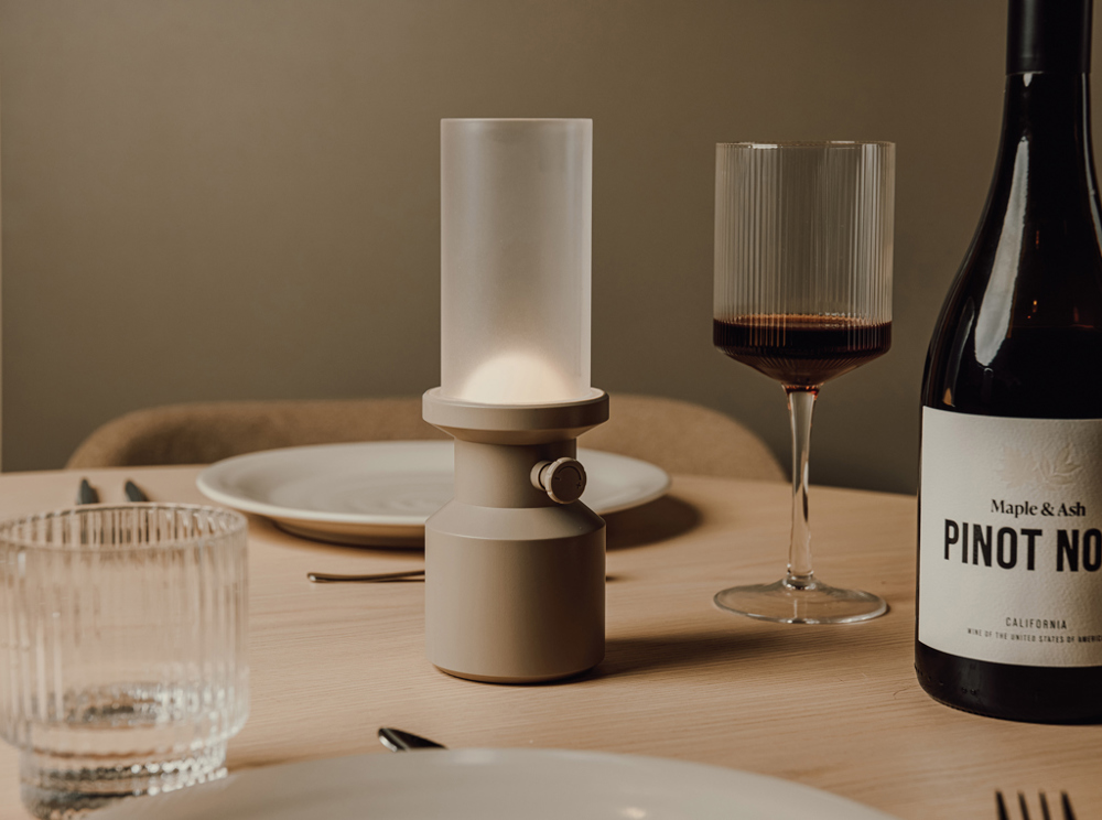 VINGA Niori RCS table lamp